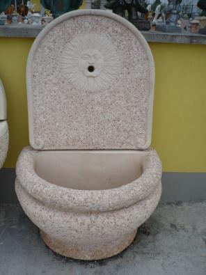 Fontana muro rustica